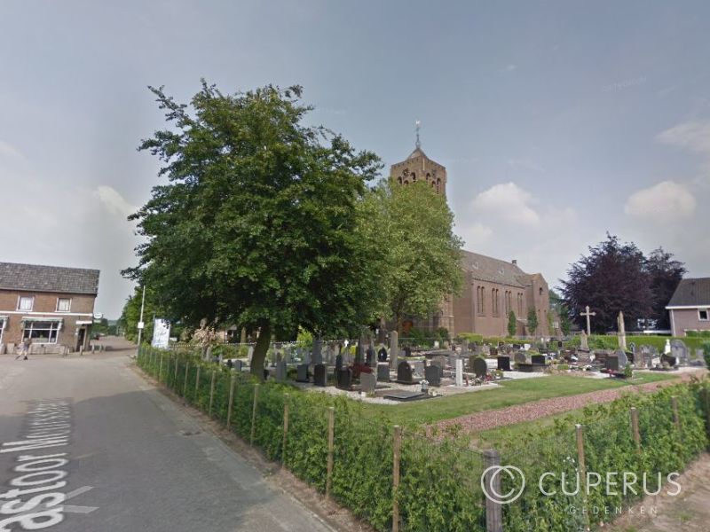 grafmonument Azewijn Rooms katholieke begraafplaats Azewijn