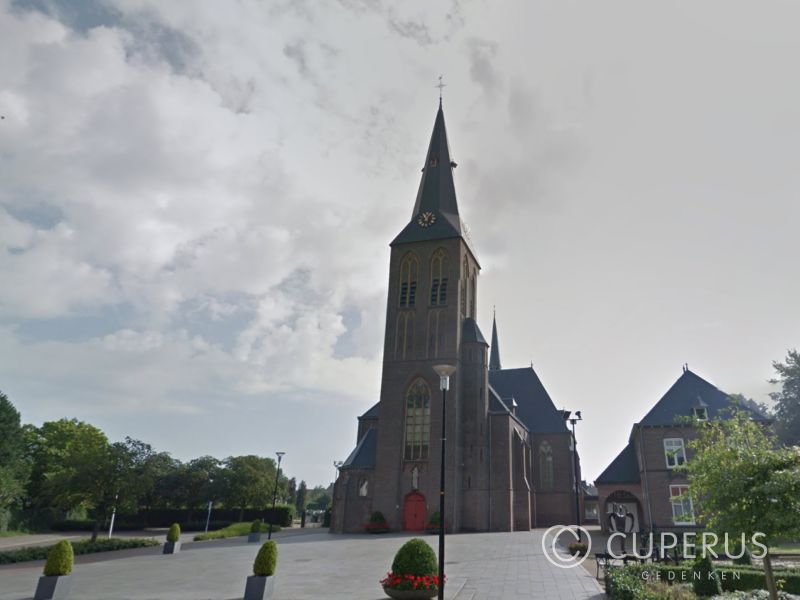 grafmonument Deurningen Begraafplaats Deurningen RK Sint Plechelmus kerk