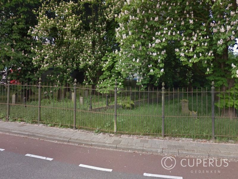 grafmonument Zwolle Kerkhof 'Het Heilige Kruis' Zwolle