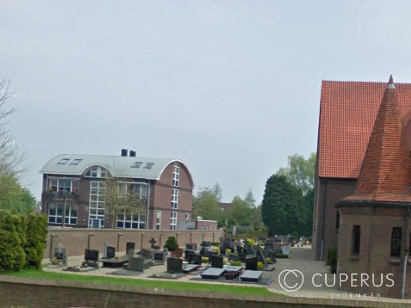 grafmonumenten Leuth Rooms Katholieke Begraafplaats Leuth
