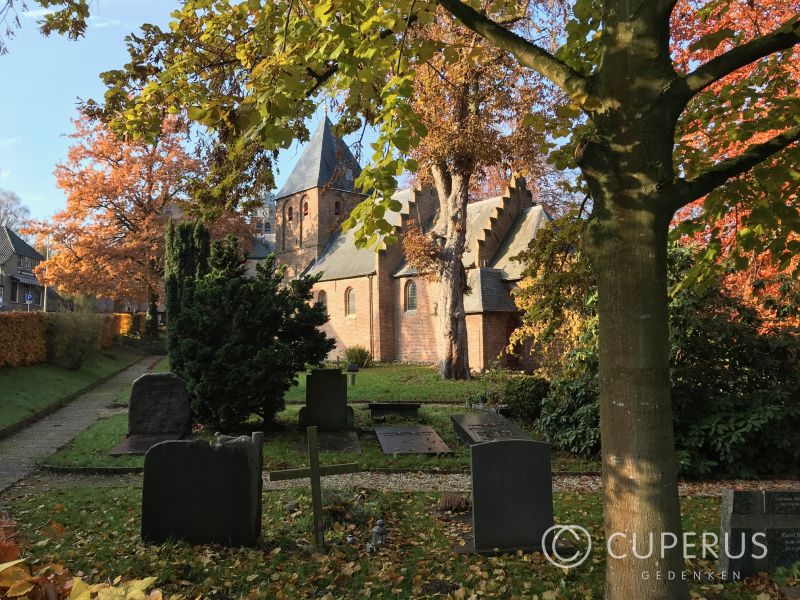 grafstenen Beek Begraafplaats H. Bartholomaeus kerk