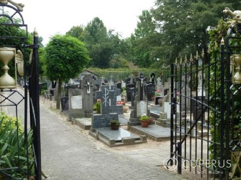 grafstenen Boxtel Kerkhof Rooms Katholieke Kerk Lennisheuvel