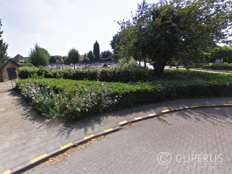 grafstenen Ochten Ochten (de oude begraafplaats)