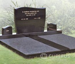 Dubbel monument met vloer
