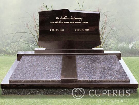 Dubbel monument met vloer