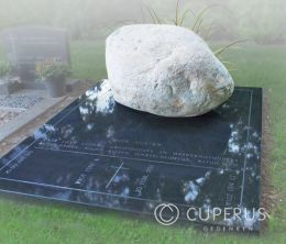 Dubbel monument met vloer