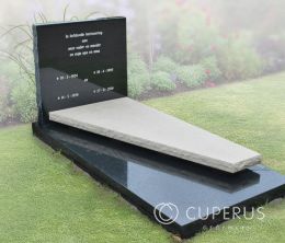 Grafmonument 2 soorten natuursteen