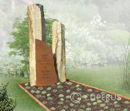 Grafsteen met basalt zuilen en cortenstalen tekstplaat