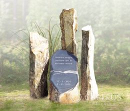 Grafmonument zuilen van basalt
