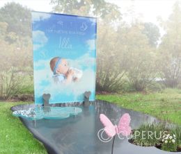 Kindergrafmonument met foto op glas