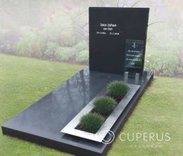 Grafsteen met ruimte voor planten en bloemen