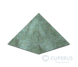 Groen gepatineerde urn 'Pyramide'