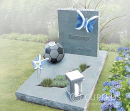 Kindermonument met voetbal en vlinders