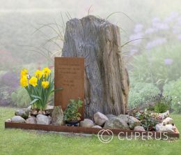 Natuurlijk grafmonument cortenstaal letterplaat