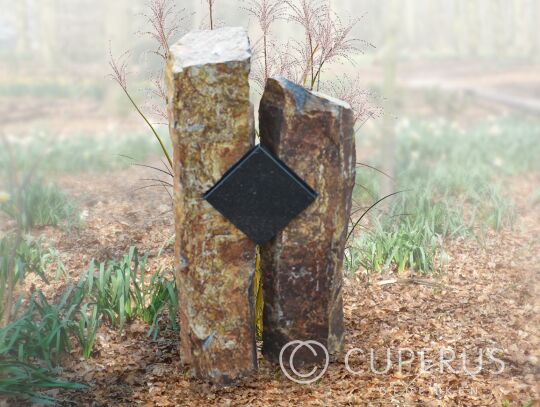 Zuilen grafsteen basalt en graniet