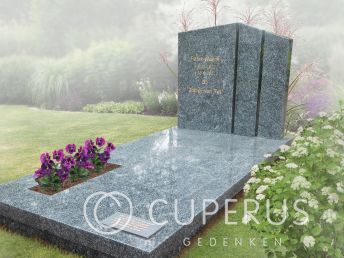Blauwe grafsteen met schuine bovenkant