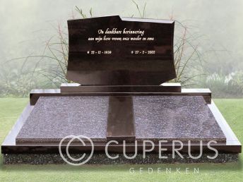 Dubbel monument met vloer