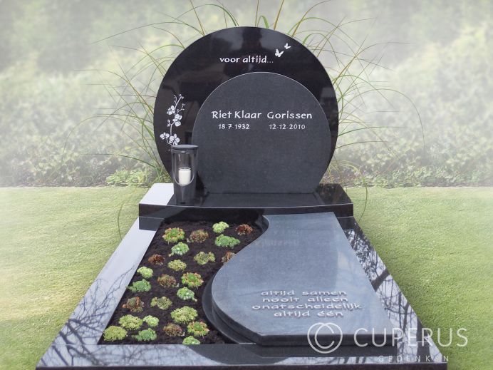 Dubbele grafmonument met twee circels foto 1