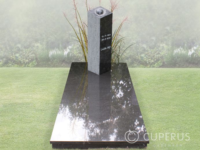 Enkel monument met afdekplaat foto 1