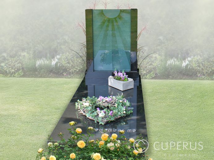Enkel monument met afdekzerk foto 1