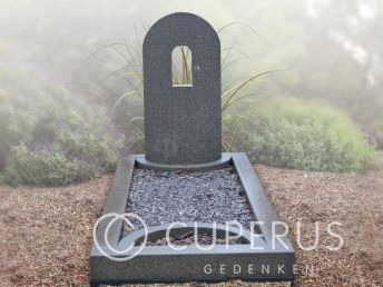 Enkel monument met vloer (11-zwo)