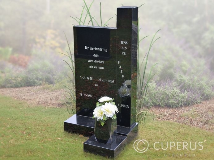Gepolijst grafmonument met strakke vormgeving foto 1