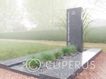 Grafmonument natuursteen zuil