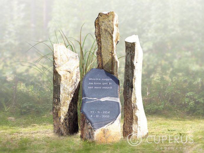 Grafmonument zuilen van basalt foto 1