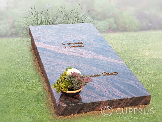 Grafzerk natuursteen met bronzen belettering foto 1