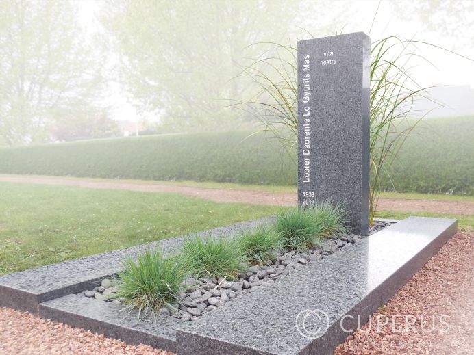 Rechthoekige grijze grafsteen van Natuursteen foto 1