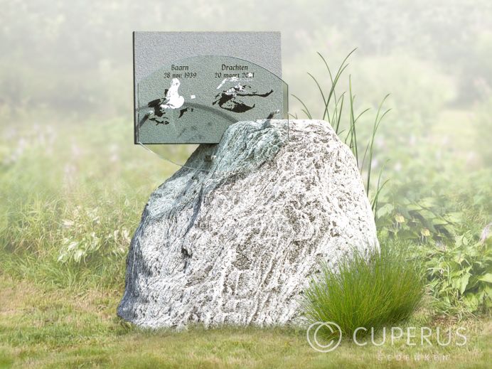 Natuurlijk grafmonument met glasplaatje foto 1