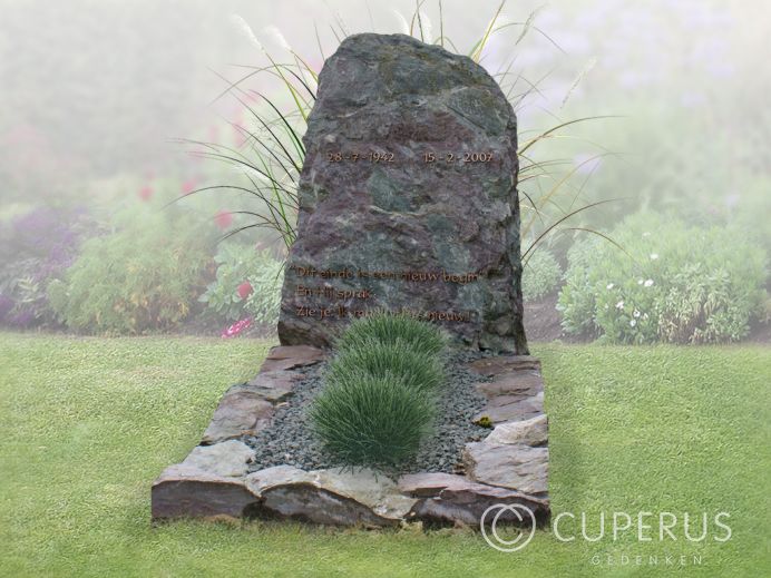 Natuurlijk grafmonument foto 1