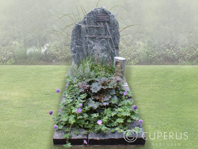 Natuurlijke ruwe grafsteen met rand van Tauern kwartsiet foto 1