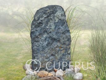 Natuurlijke ruwe grafsteen van Diabas