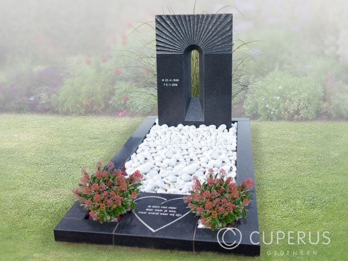 Rechthoekige grafmonument met zonnestralen op bovenkant foto 1