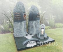Klein grafmonument met zuilen en foto foto 1