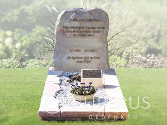 Ruw grafmonument van Rosario graniet
